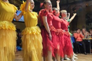 Unsere mittlere Funkengarde zum Seniorenfasching 2026